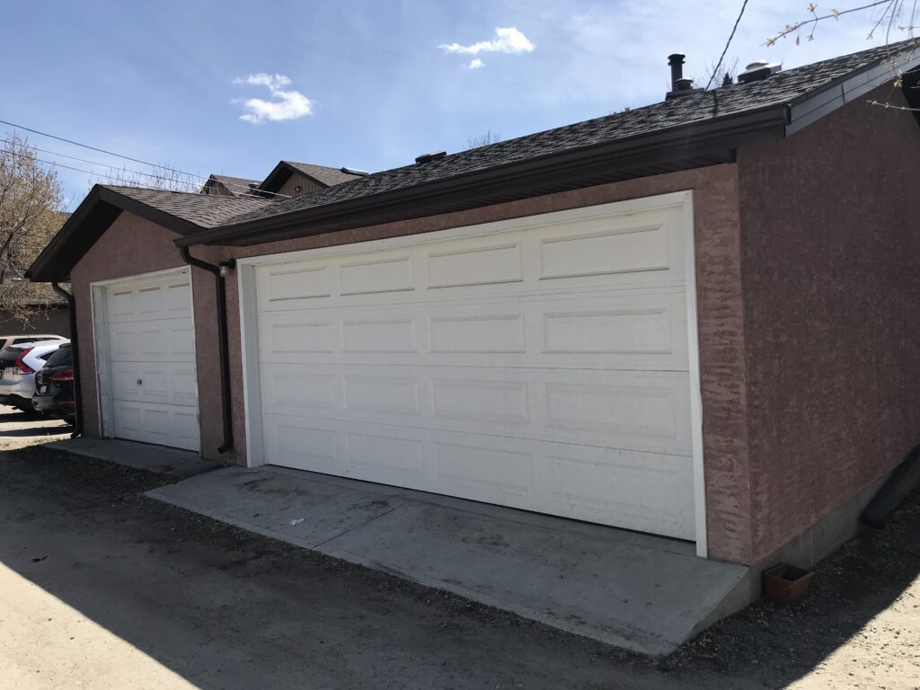 Calgary Triple Car Garage