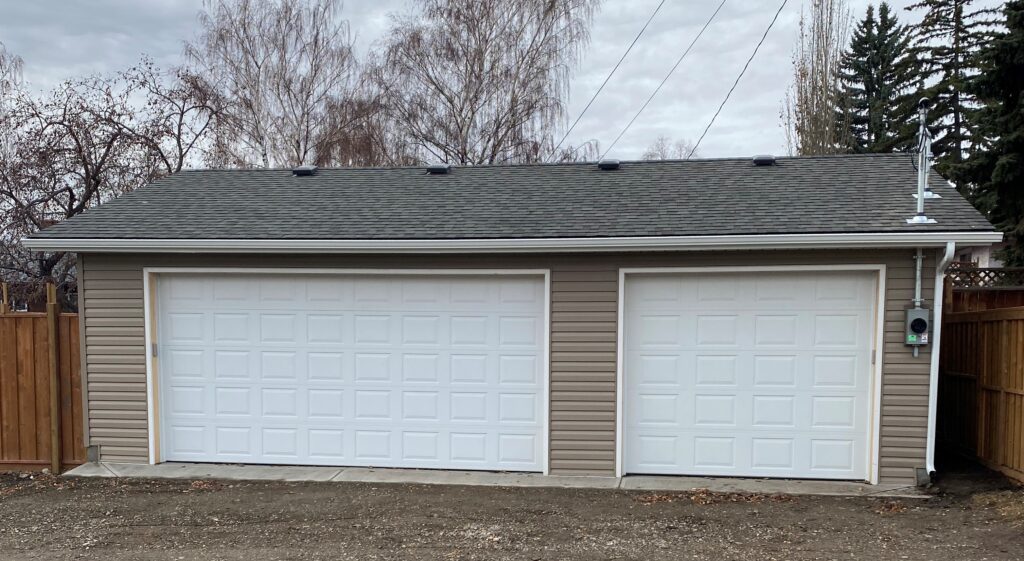 Complete Triple Car Garage in Calgary, Alberta